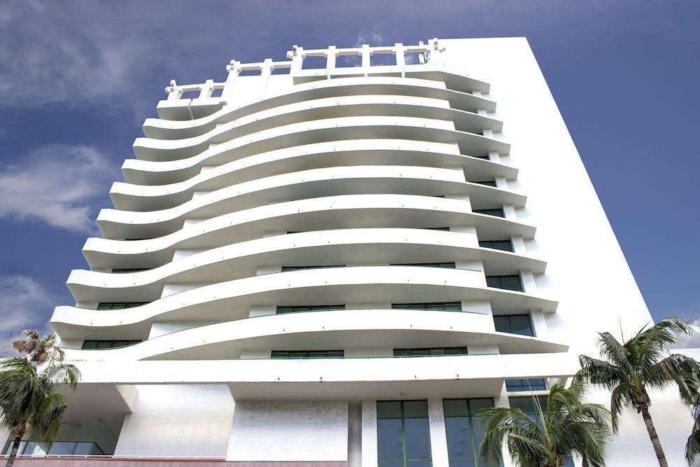 The Casablanca On The Ocean West Tower Hotel Miami Beach Exterior photo