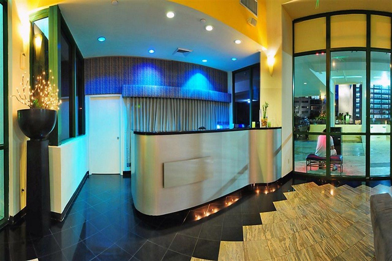 The Casablanca On The Ocean West Tower Hotel Miami Beach Exterior photo